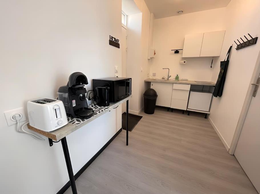 Studio B2 20M2 Cosy 5Min A Pied Des Gares Roanne Exterior photo